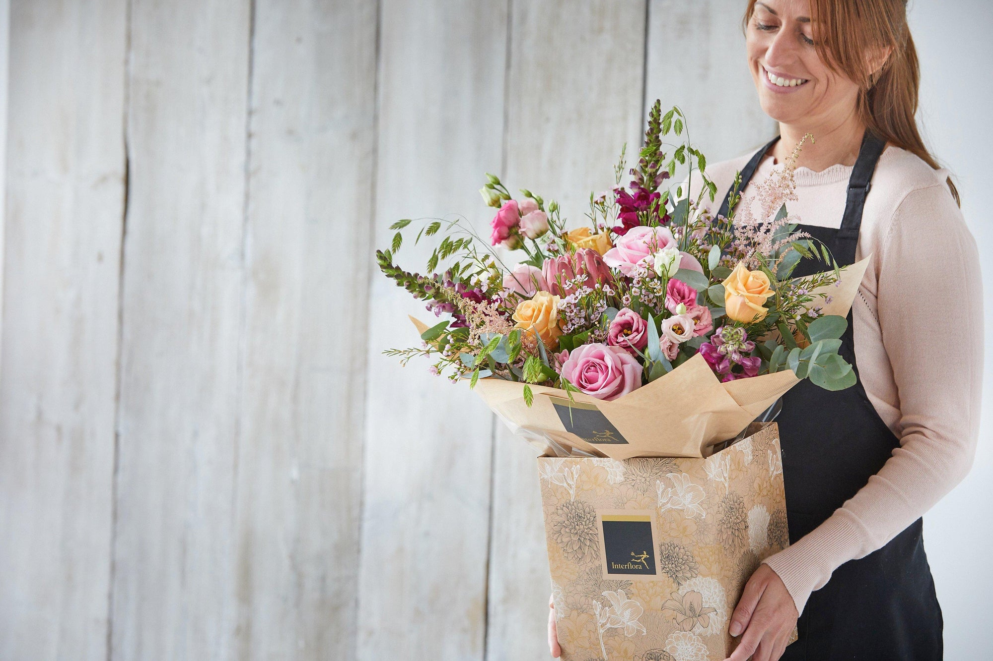 Send Flowers from Abroad: Best Flowers for NRIs to Deliver in India | Floweronwheels.com
