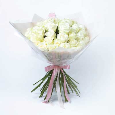 Bouquet of luxurious cream roses - for birthday anniversary valentine congratulations good-luck - free urgent delivery India - Delhi Mumbai Bangalore Pune Hyderabad Chennai Kolkata Ahmedabad