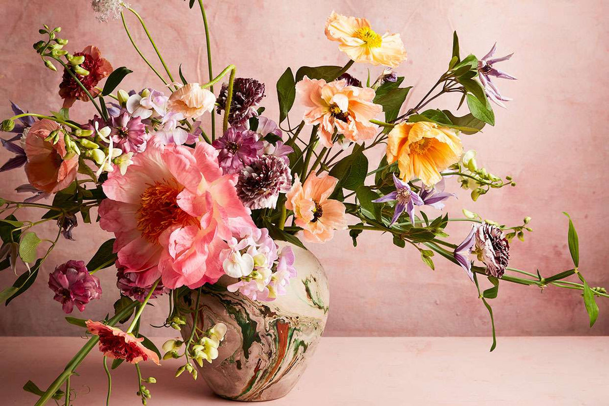 Master the Art of Floral Arrangements DIY Tips and Symbolic Meanings