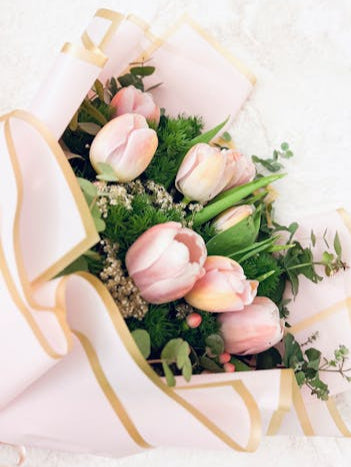 Elegant Pink Tulips Bouquet