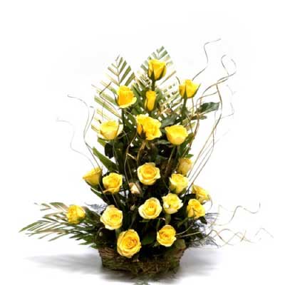 Gift basket of yellow roses flowers - for birthday anniversary valentine - free urgent delivery India - Delhi Mumbai Bangalore Pune Hyderabad Chennai Kolkata Ahmedabad
