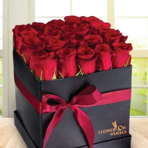 Luxury gift box of red roses flowers - for birthday anniversary valentine - free urgent delivery India - Delhi Mumbai Bangalore Pune Hyderabad Chennai Kolkata Ahmedabad